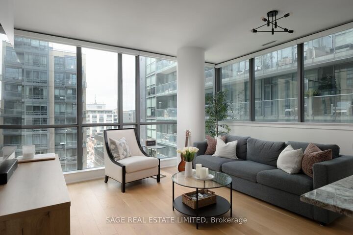 Property Photo:  8 Charlotte Street 902  ON M5V 0K4 