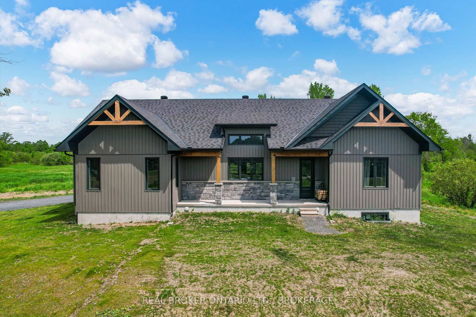 Property Photo:  16119 Eamer Road  ON K0C 1R0 