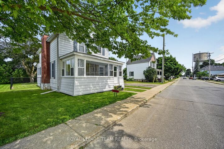 Photo de la propriété:  376 Hyde Street  ON K0E 1T0 