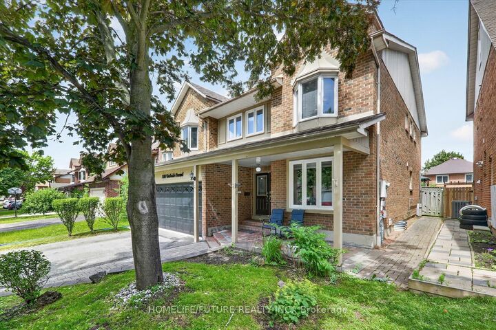 Property Photo: 1580 Heathside Crescent ON L1V 5W9