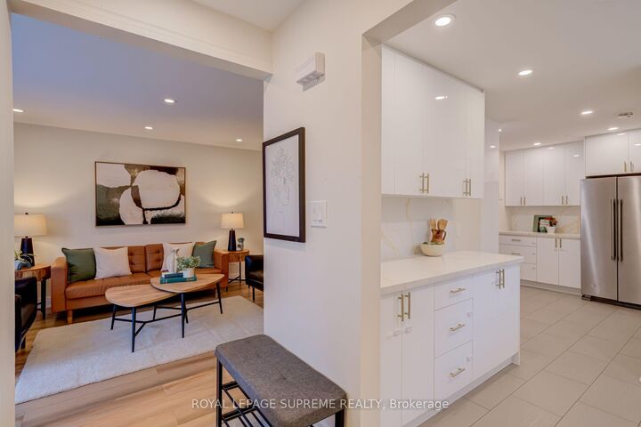 Property Photo: 143 Voltarie Crescent Upper ON L5A 2A5