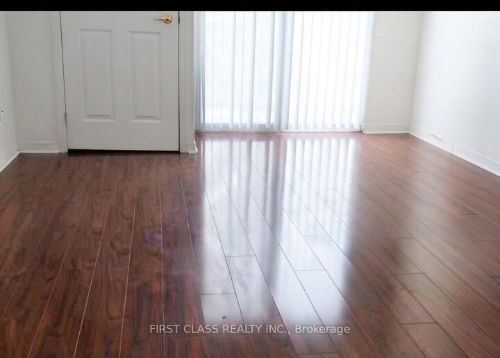 Property Photo:  2351 Kennedy Rd Road 112 Upper  ON M1T 3G9 