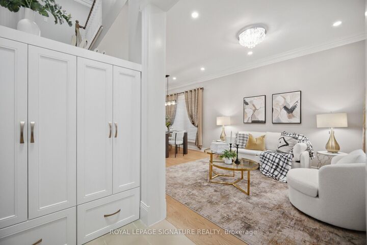 Property Photo: 3786 Swiftdale Drive ON L5M 6M5