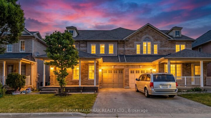 Property Photo:  5437 Rochelle Way  ON L5M 6N4 