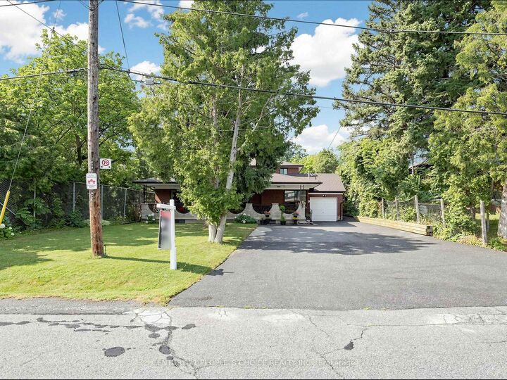 Photo de la propriété:  76 Westona Street  ON M9P 2Y3 
