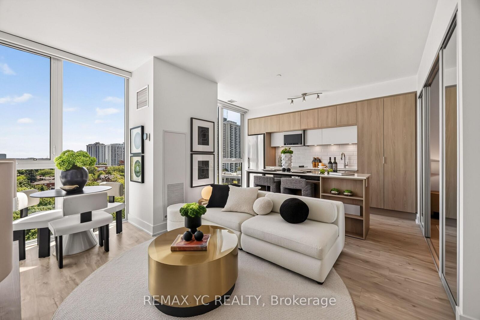 Property Photo:  1 Belsize Drive 801  ON M4S 0B9 