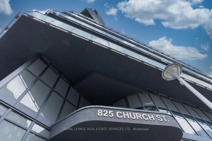 Property Photo:  825 Church Street 2706  ON M4W 3Z4 