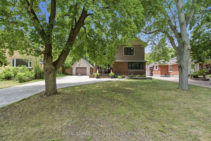 Property Photo: 279 Stephen Street ON N6K 2M9