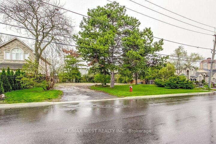 Property Photo:  Part Lot 1 Fairview Road W  ON L5B 1K7 