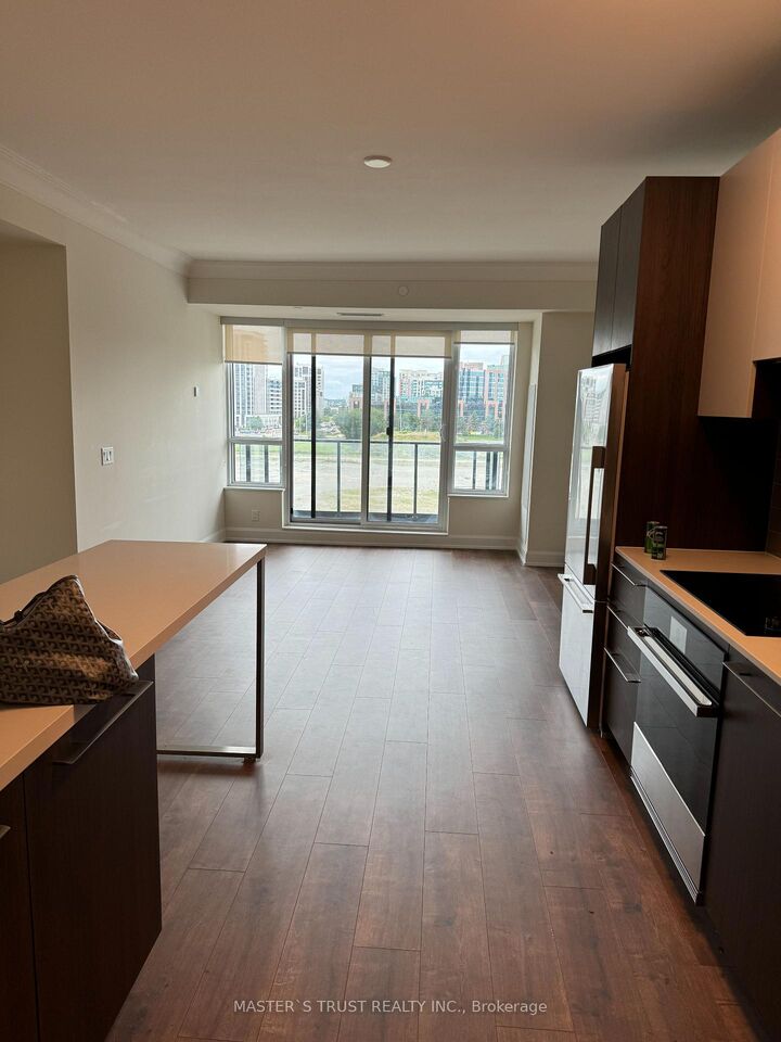 Property Photo:  8 Water Walk Drive 705  ON L6G 0G2 