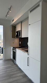 Property Photo:  285 Dufferin Street 924  ON M6K 0J2 