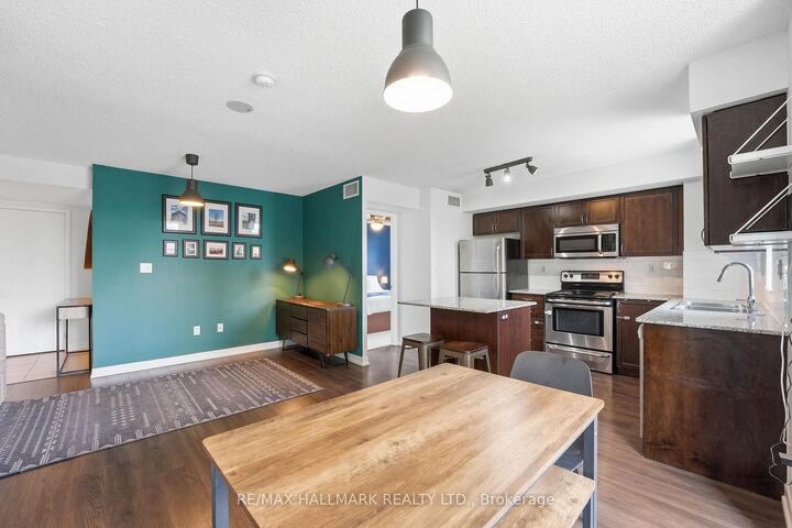 Property Photo:  816 Lansdowne Avenue 118  ON M6H 4K6 