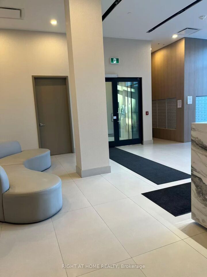 Property Photo:  3421 Sheppard Avenue E 701  ON M1T 0C1 