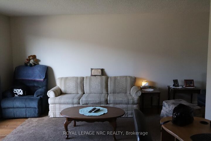 Property Photo:  6694 Cropp Street  ON L2E 7B3 