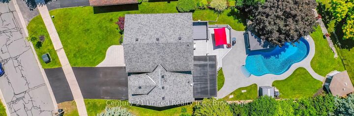 Property Photo:  33 Oakwood Crescent  ON K9J 1N2 