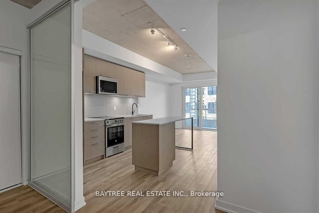 Property Photo:  1808 St Clair Avenue W 201  ON M6N 0C1 