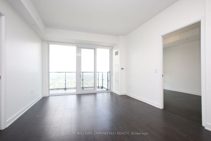 Property Photo:  105 Oneida Crescent 2606  ON L4B 0H6 
