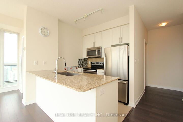 Property Photo: 4099 Brickstone Mews 3306 ON L5B 0G2