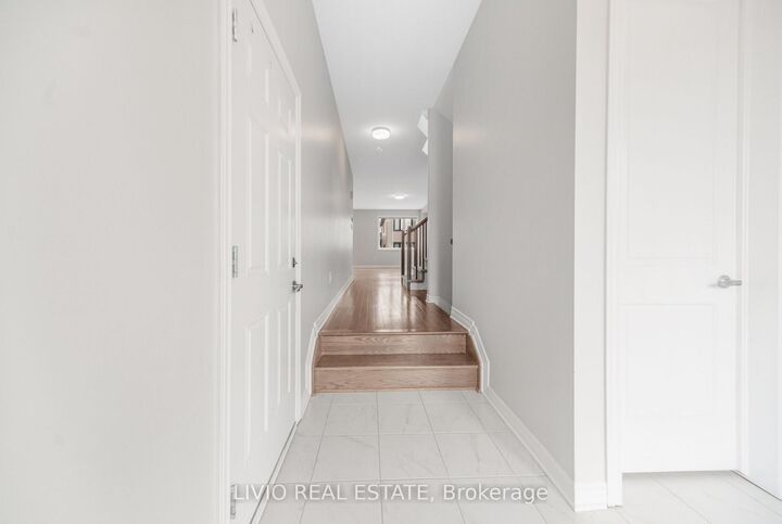 Property Photo:  56 Jargeau Road  ON K1W 0S7 