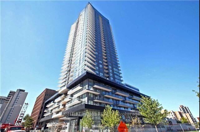 Property Photo:  30 Roehampton Avenue 2802  ON M4P 1R2 