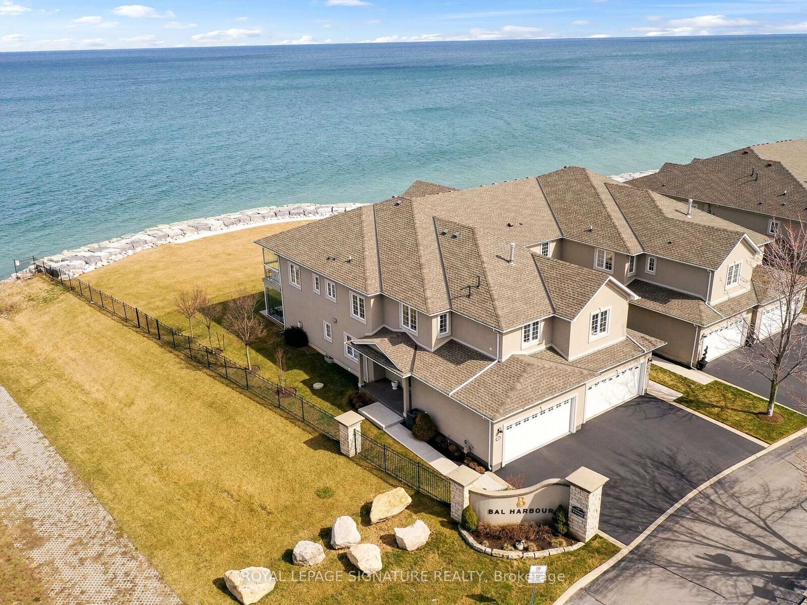 Property Photo: 484 Millen Road 2 ON L8E 6G4