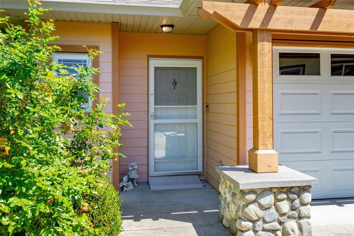 Property Photo:  1963 Polo Park Crt  BC V8M 2K1 