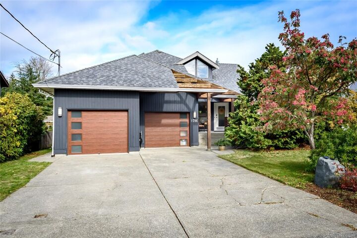 Property Photo: 1716 Tofino Pl BC V9M 1B8