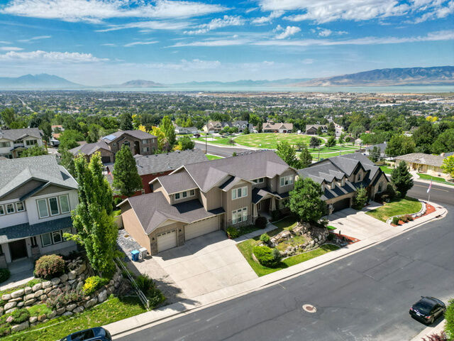 Property Photo: 1566 E 300 S UT 84062