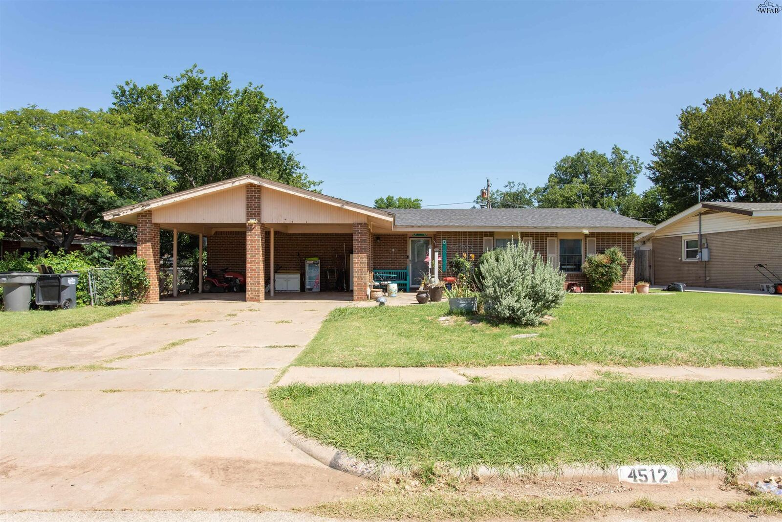 Property Photo:  4512 Lockwood Drive  TX 76308 