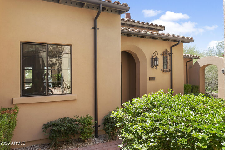 Property Photo:  18650 N Thompson Peak Parkway 1060  AZ 85255 