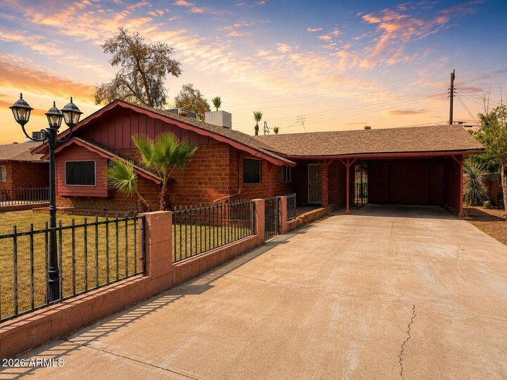 Property Photo:  3525 W Maryland Avenue  AZ 85019 