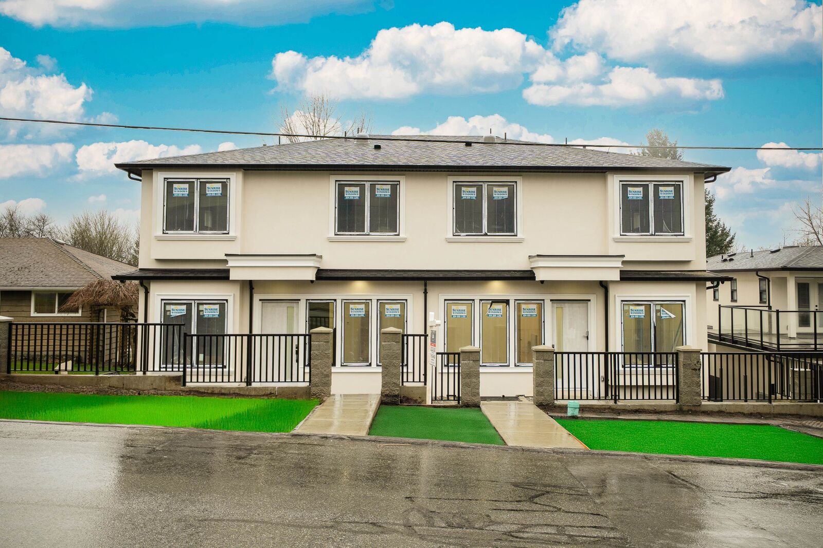 Property Photo: 5091 Buxton Street 1 BC V5H 1J7