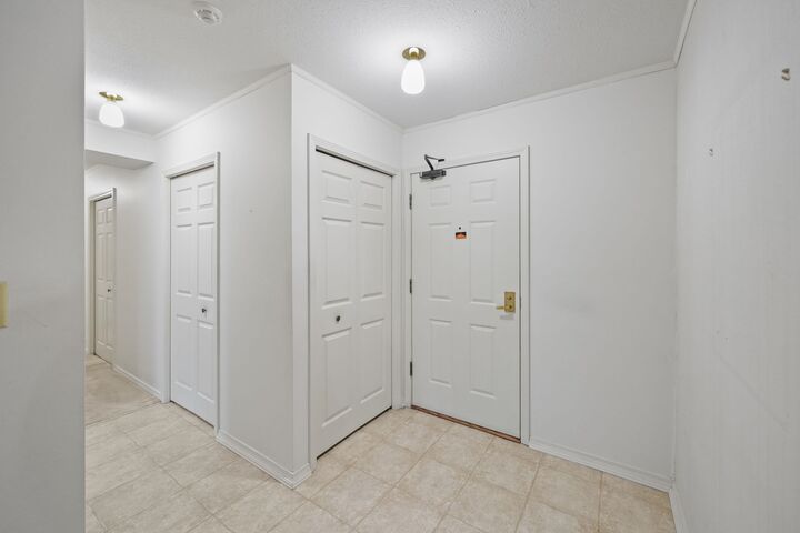 Property Photo: 1350 Vidal Street 405 BC V4B 5G6