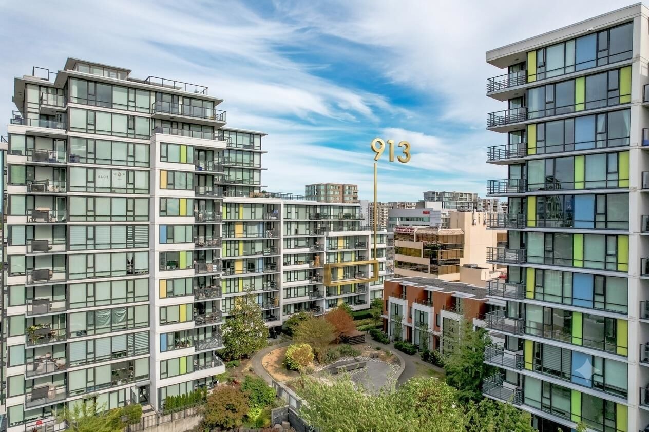 Photo de la propriété:  7988 Ackroyd Road 916  BC V6X 0K6 
