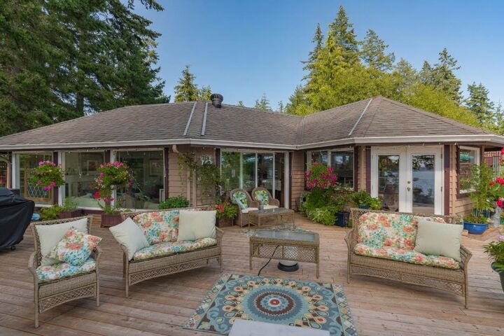 Property Photo: 9127 Redrooffs Road BC V7Z 1E9