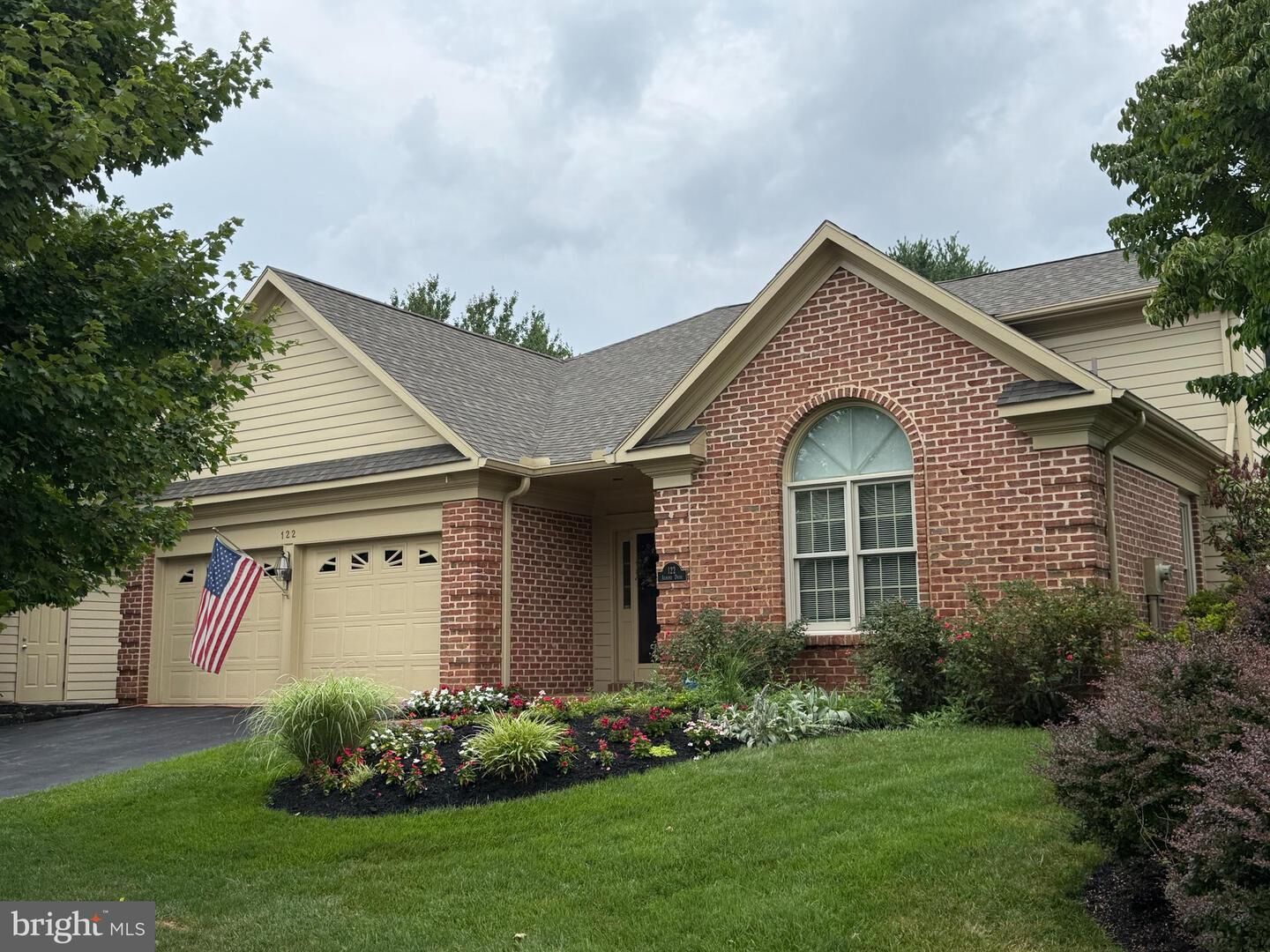 Property Photo:  122 Almond Drive  PA 17033 