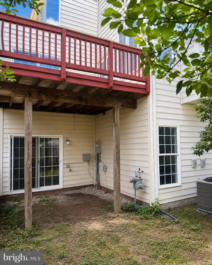 Property Photo: 42704 Sandman Terrace VA 20152