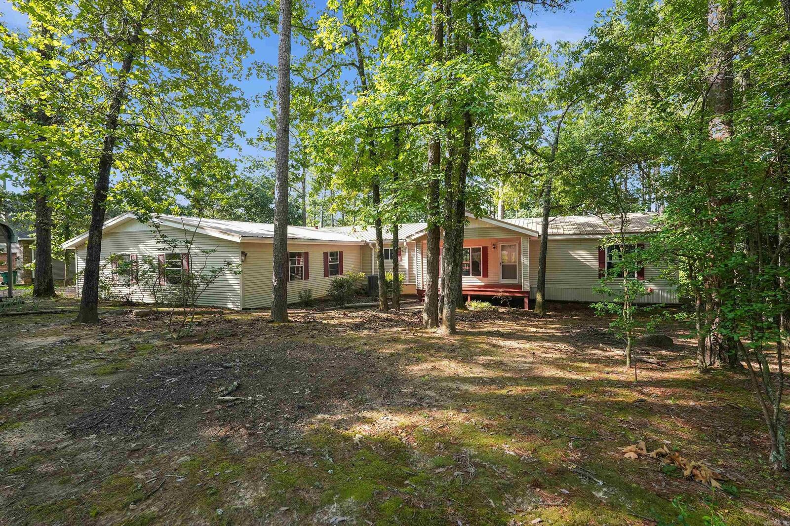 Property Photo: 60 Brittany Cove Drive AR 72067
