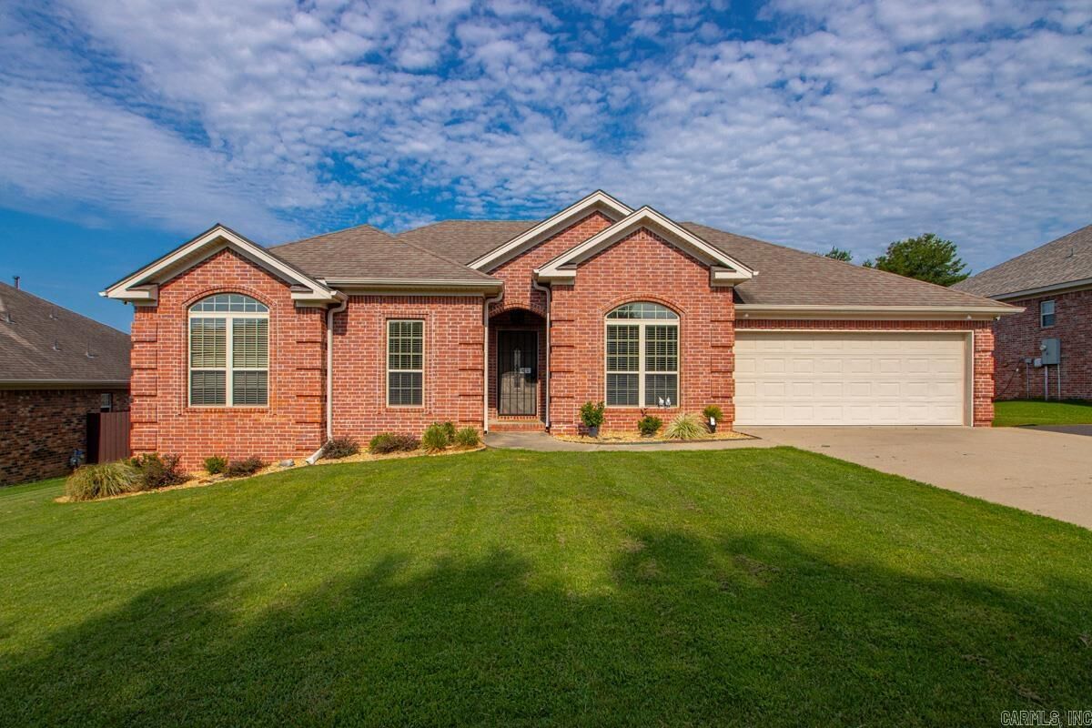 Property Photo: 4 Sanibel Cove AR 72210