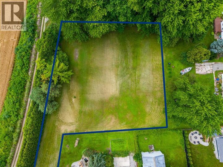Property Photo:  505 Gallerno Lane  ON N0P 2B0 