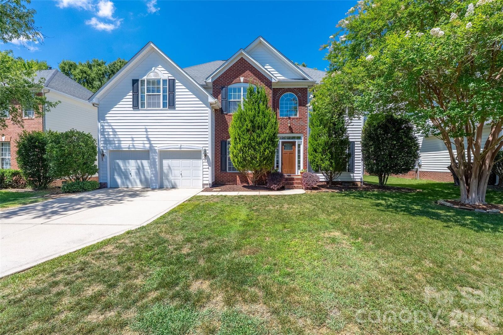 Property Photo:  211 Alnwick Lane  NC 28173 