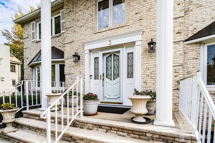 Property Photo:  3 Anthony Avenue  NJ 08820 