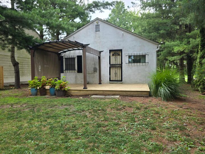 Property Photo: 6028 Radekin Road OH 43232