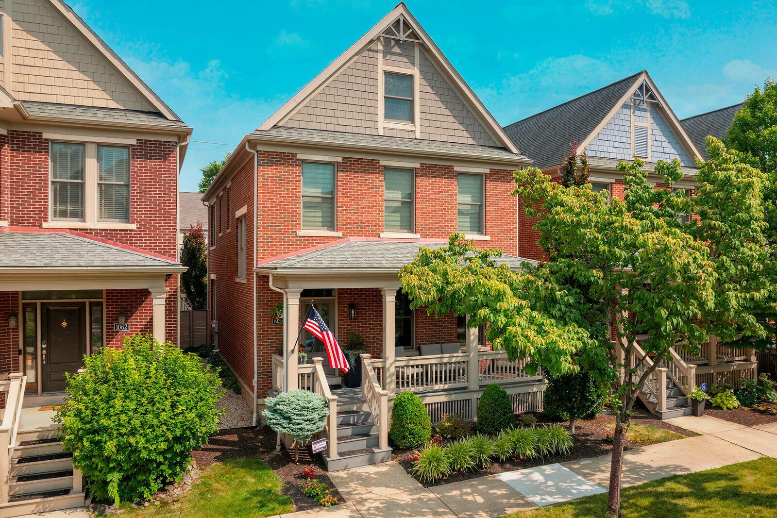 Property Photo:  1058 Perry Street  OH 43201 