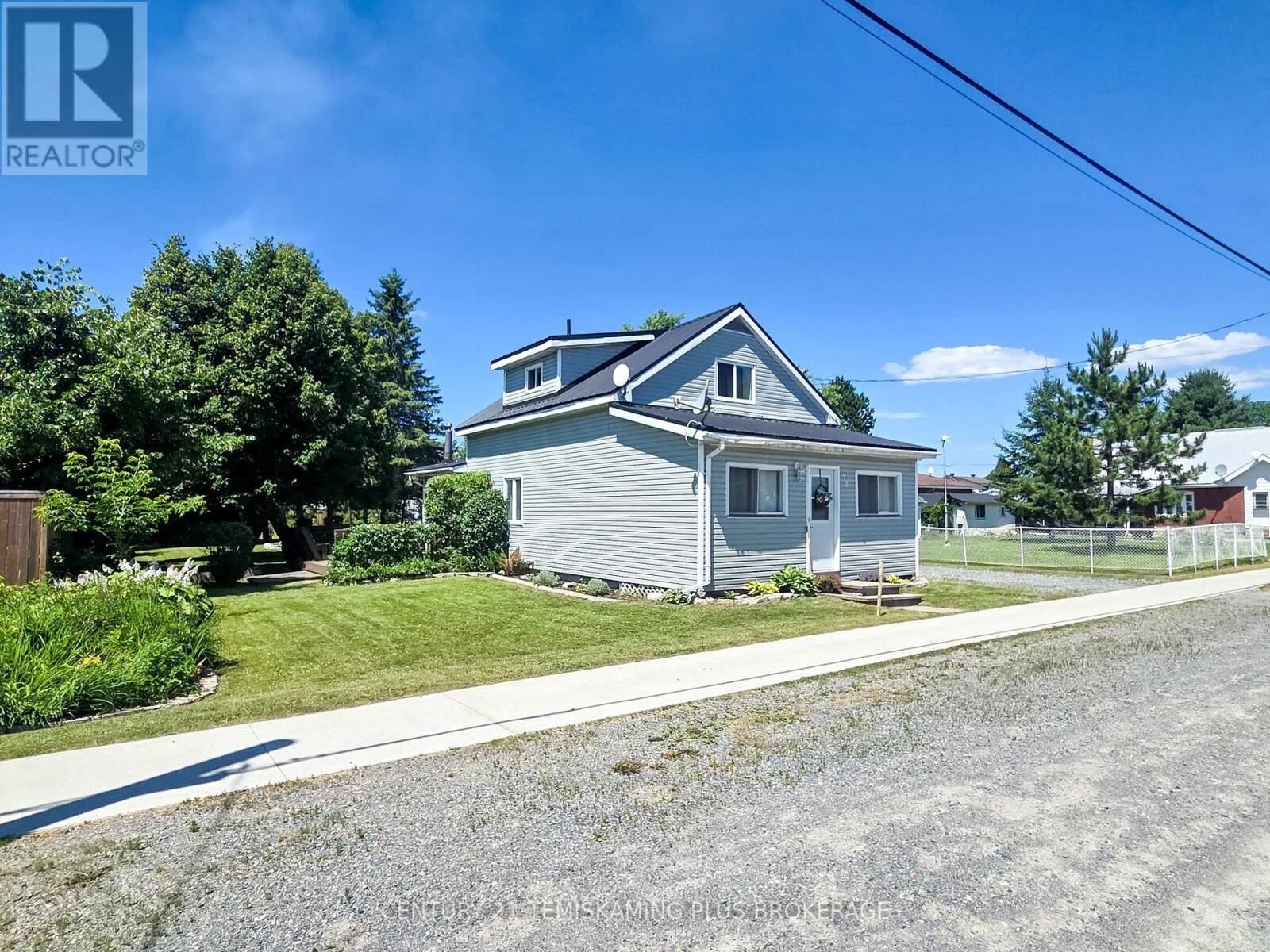Property Photo: 75 Third Street ON P0J 1H0