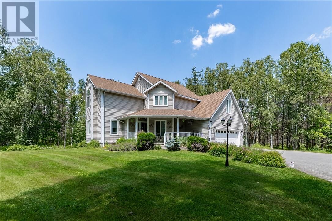 Property Photo:  400 Bodson W  ON P3N 1R4 