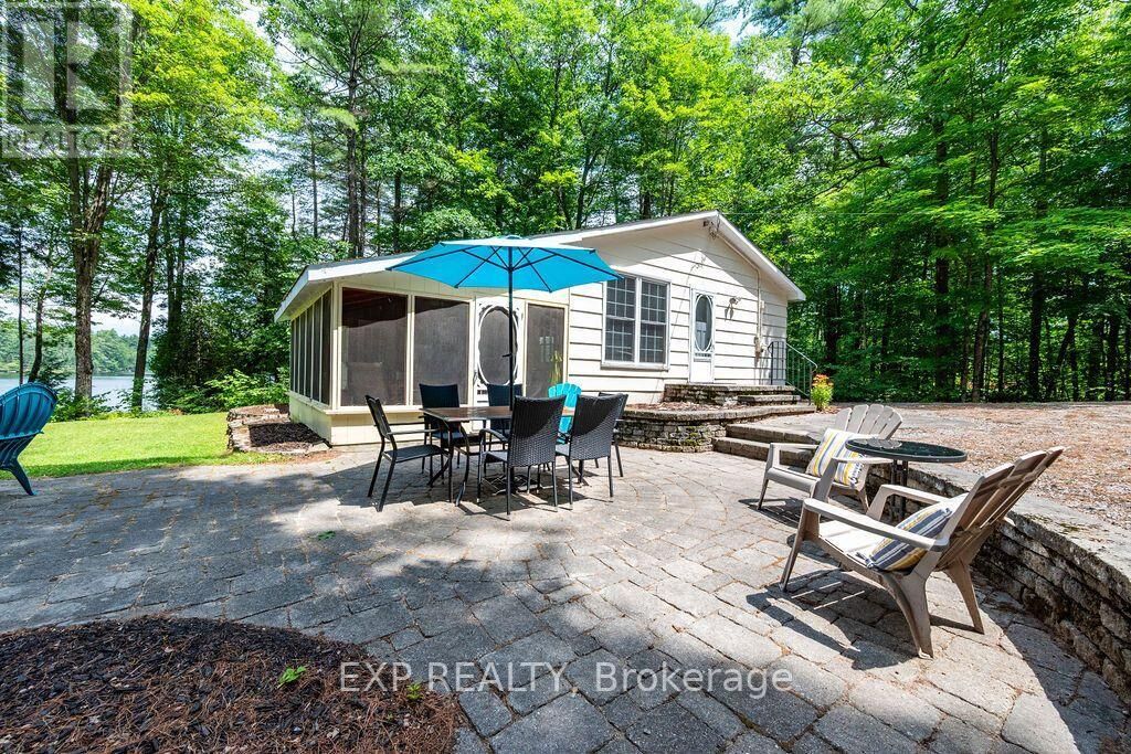 Property Photo:  715 Long Point Way  ON K7V 3Z9 