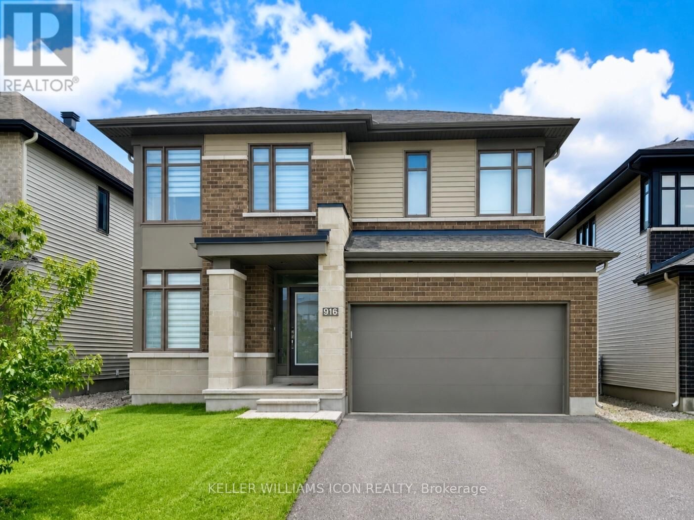 Property Photo:  916 Ralph Hennessy Avenue  ON K4M 1B2 