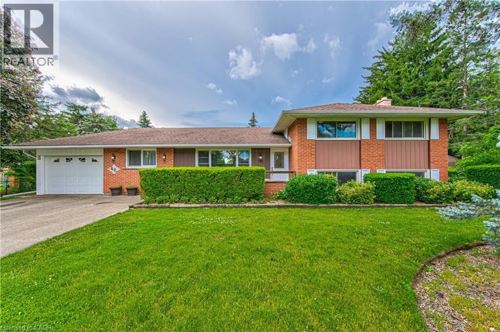 Property Photo: 46 Elroy Road ON N0B 1M0