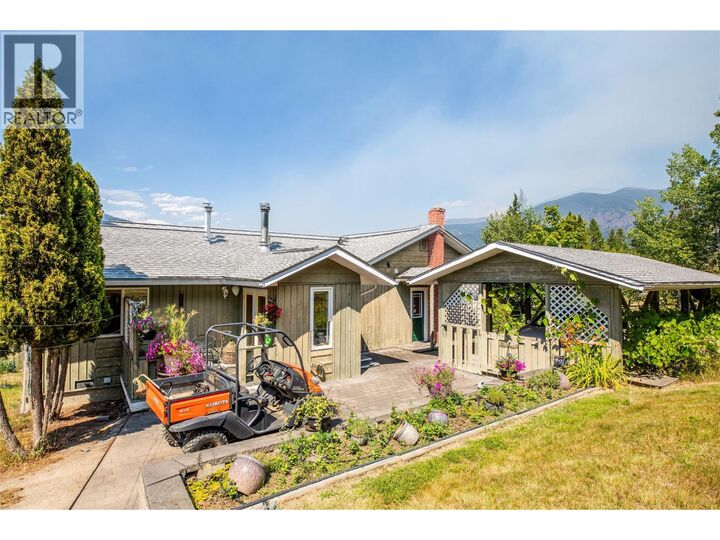 Property Photo: 2471 38th Street BC V0B 1G2